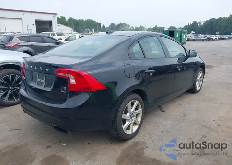 2015 Volvo S60 T5 from USA, damaged, VIN YV1612TJ4F2356742